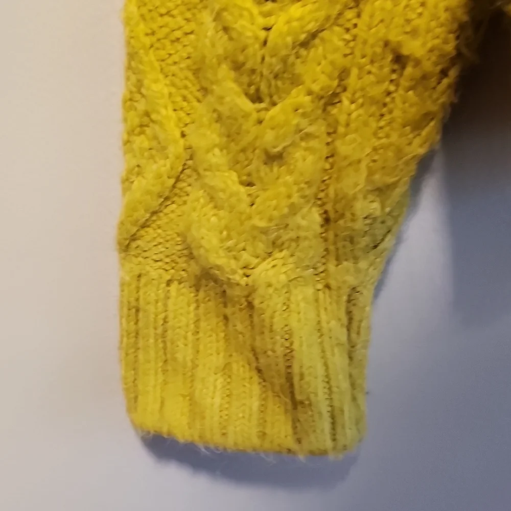 Anthropologie Lime Yellow Cropped Chunky Cable Knit Quarter Zip Sweater XS